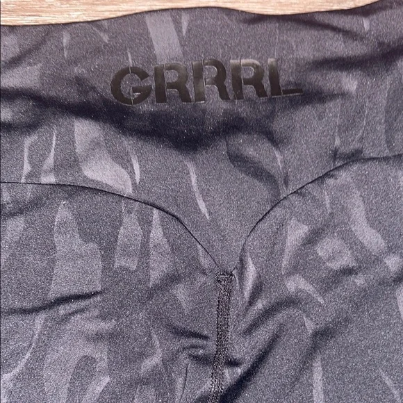 GRRRL Leggings Black Shiny Flames - Picture 6 of 6